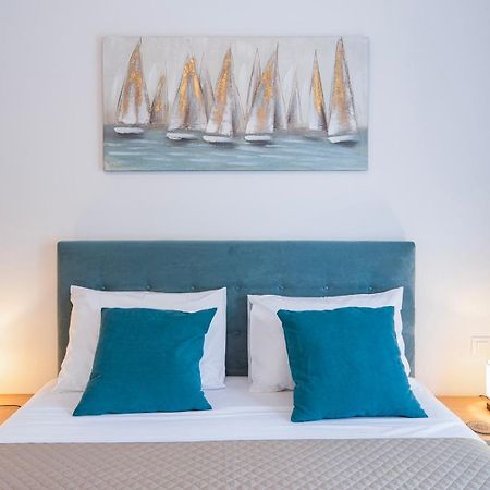 Villa Ami, Roda, Corfu: 10 Guests, Heated Pool, Private Mini Golf, Pool Table & More!! 外观 照片