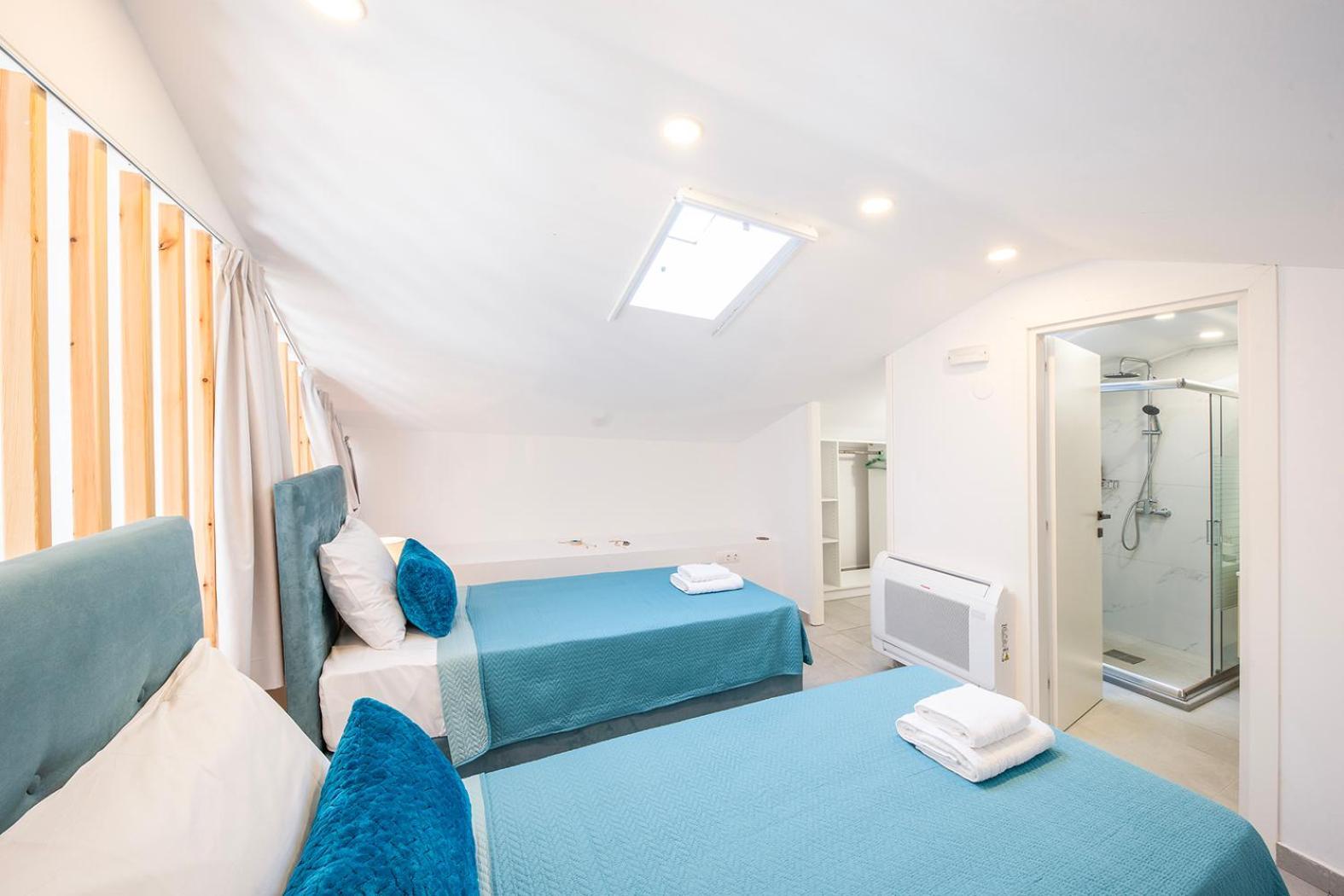 Villa Ami, Roda, Corfu: 10 Guests, Heated Pool, Private Mini Golf, Pool Table & More!! 外观 照片