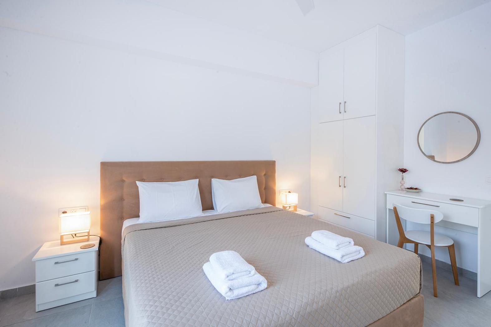 Villa Ami, Roda, Corfu: 10 Guests, Heated Pool, Private Mini Golf, Pool Table & More!! 外观 照片