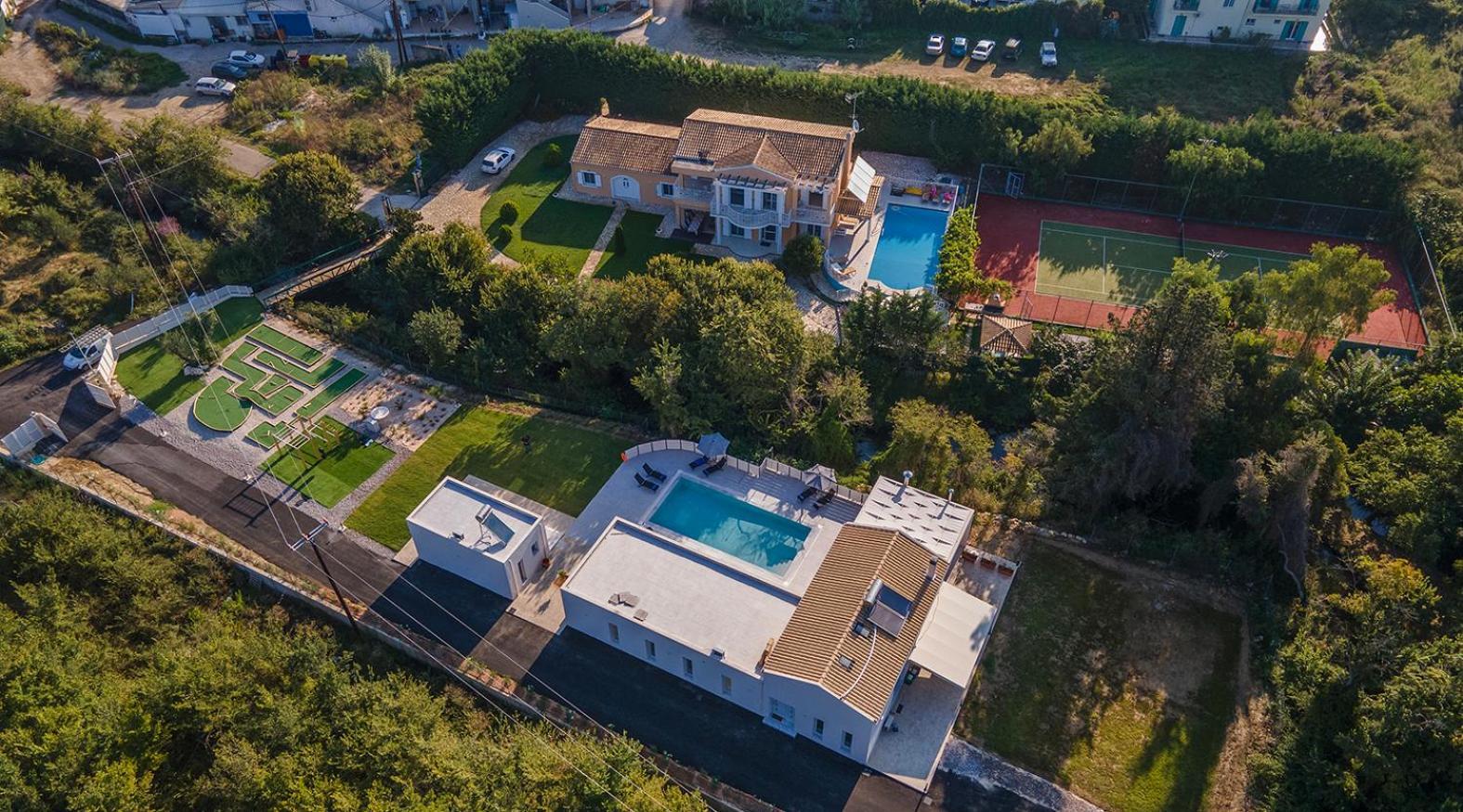 Villa Ami, Roda, Corfu: 10 Guests, Heated Pool, Private Mini Golf, Pool Table & More!! 外观 照片