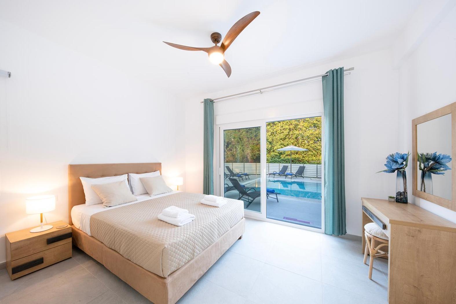 Villa Ami, Roda, Corfu: 10 Guests, Heated Pool, Private Mini Golf, Pool Table & More!! 外观 照片